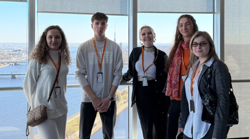 Finanšu kvests klātienē pārvērš sarežģītu teoriju aizraujošā nākotnes pieredzē